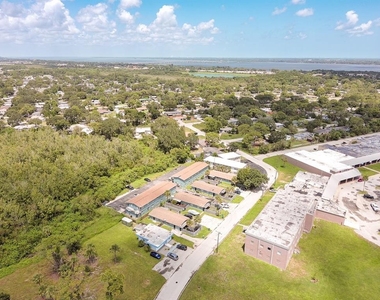1343 W Point Drive - Photo Thumbnail 13