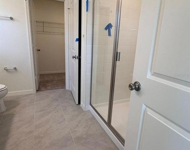 16553 Brook Isle Way - Photo Thumbnail 9