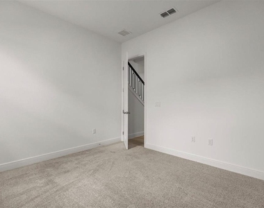 9930 Ballast Drive - Photo Thumbnail 32