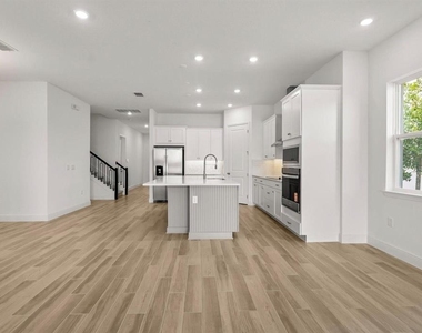 9930 Ballast Drive - Photo Thumbnail 9
