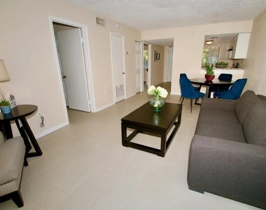 1350 Virginia Avenue - Photo Thumbnail 3