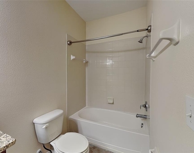 11020 Whittney Chase Drive - Photo Thumbnail 7