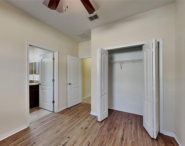 11020 Whittney Chase Drive - Photo Thumbnail 12