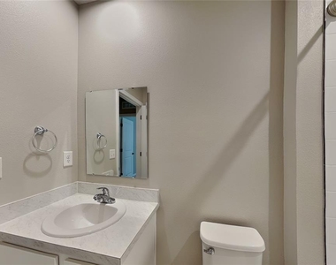 186 Piave Street - Photo Thumbnail 15