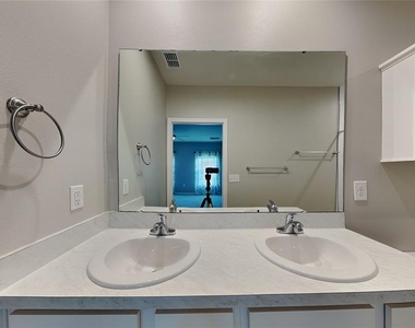 186 Piave Street - Photo Thumbnail 7