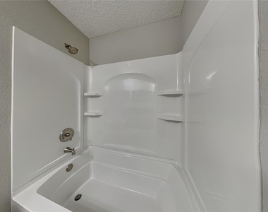 9399 N Del Rio Way - Photo Thumbnail 12