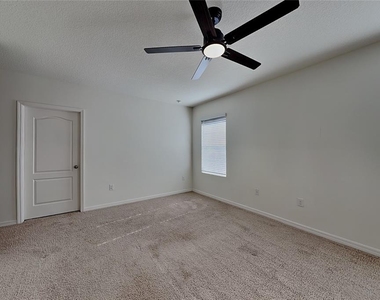230 Meghan Circle - Photo Thumbnail 8