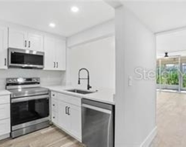 1085 Forest Lakes Drive - Photo Thumbnail 12