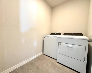 3024 Cassidy Lane - Photo Thumbnail 9