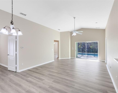 139 Ridgebrook Court - Photo Thumbnail 6