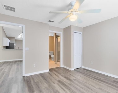 139 Ridgebrook Court - Photo Thumbnail 9
