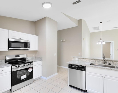 139 Ridgebrook Court - Photo Thumbnail 2