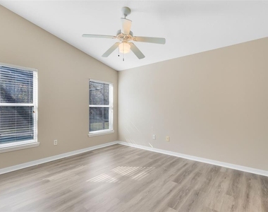 139 Ridgebrook Court - Photo Thumbnail 14