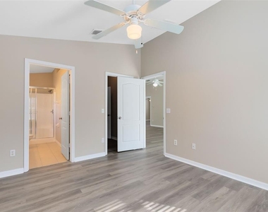 139 Ridgebrook Court - Photo Thumbnail 10