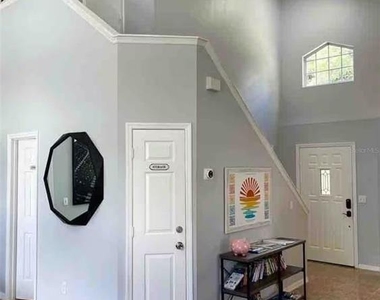 102 W Frederick Avenue - Photo Thumbnail 3