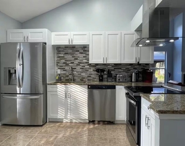 102 W Frederick Avenue - Photo Thumbnail 5