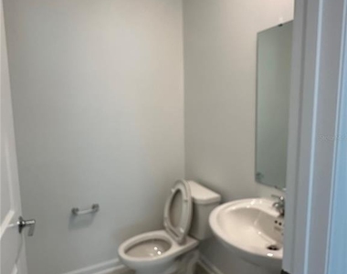 4039 Ambrose Avenue - Photo Thumbnail 9