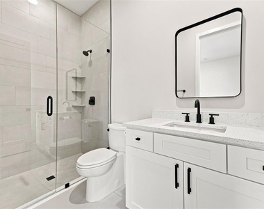 561 N Thompson Road - Photo Thumbnail 25