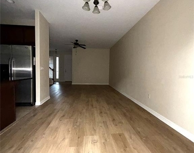 4910 Fiorazante Avenue - Photo Thumbnail 7