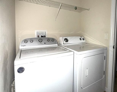 4910 Fiorazante Avenue - Photo Thumbnail 24