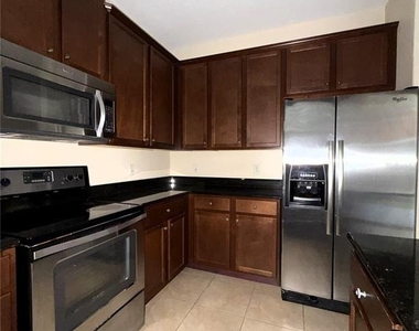 4910 Fiorazante Avenue - Photo Thumbnail 4