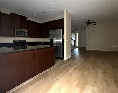 4910 Fiorazante Avenue - Photo Thumbnail 5