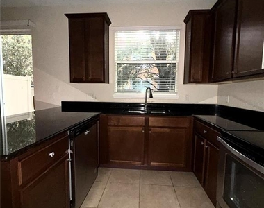 4910 Fiorazante Avenue - Photo Thumbnail 3