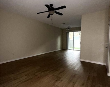 4910 Fiorazante Avenue - Photo Thumbnail 6