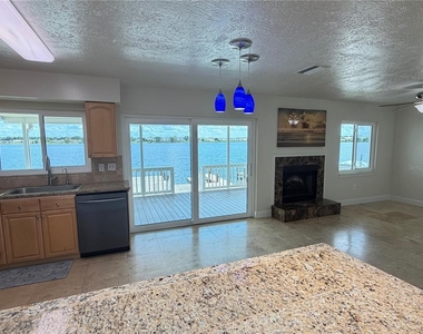 679 Lake Dexter Circle - Photo Thumbnail 8