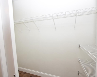 1224 Waterview Boulevard E - Photo Thumbnail 14