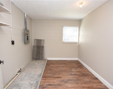 1224 Waterview Boulevard E - Photo Thumbnail 24