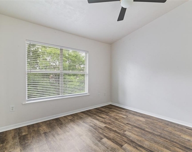 6519 W Newberry Road - Photo Thumbnail 15