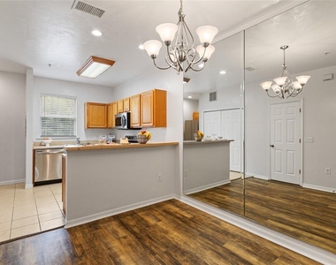 6519 W Newberry Road - Photo Thumbnail 10