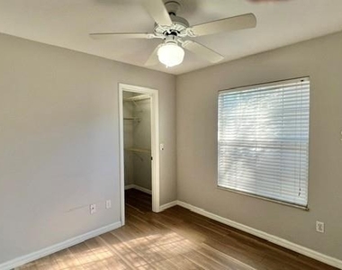 8312 Sw 61st Place - Photo Thumbnail 11