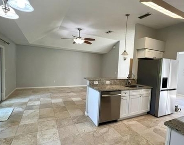 8312 Sw 61st Place - Photo Thumbnail 2