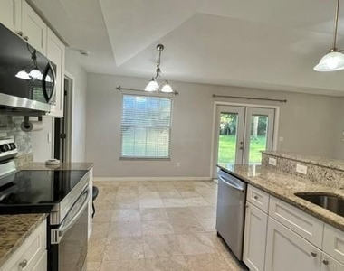 8312 Sw 61st Place - Photo Thumbnail 6
