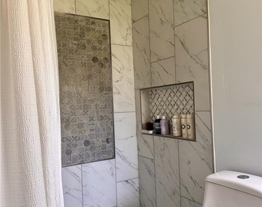 703 Sw 5th Street - Photo Thumbnail 6