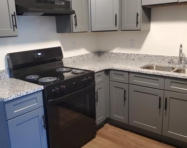 3233 Se 22nd Place - Photo Thumbnail 7