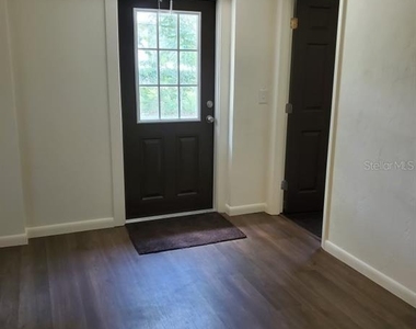 3233 Se 22nd Place - Photo Thumbnail 9