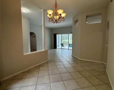 2001 Park Forest Boulevard - Photo Thumbnail 3