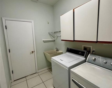 2001 Park Forest Boulevard - Photo Thumbnail 11