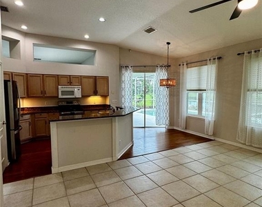 2001 Park Forest Boulevard - Photo Thumbnail 5