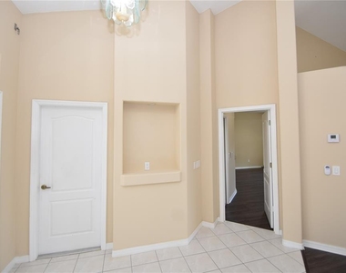 10 Crampton Court - Photo Thumbnail 19