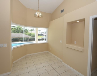 10 Crampton Court - Photo Thumbnail 15