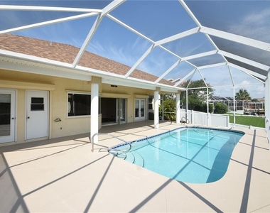 10 Crampton Court - Photo Thumbnail 18