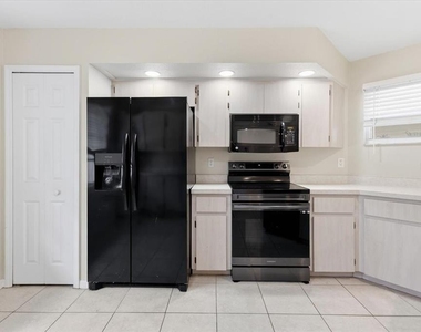 9216 Anita Avenue - Photo Thumbnail 6