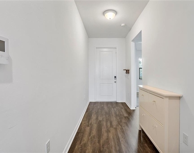 16369 Palmetto Street - Photo Thumbnail 7