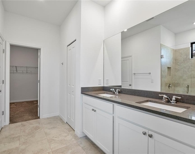 16369 Palmetto Street - Photo Thumbnail 19