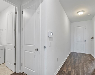 16369 Palmetto Street - Photo Thumbnail 8