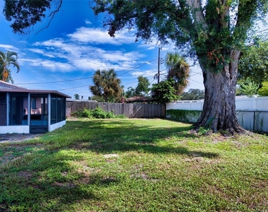 4115 37th Street W - Photo Thumbnail 25